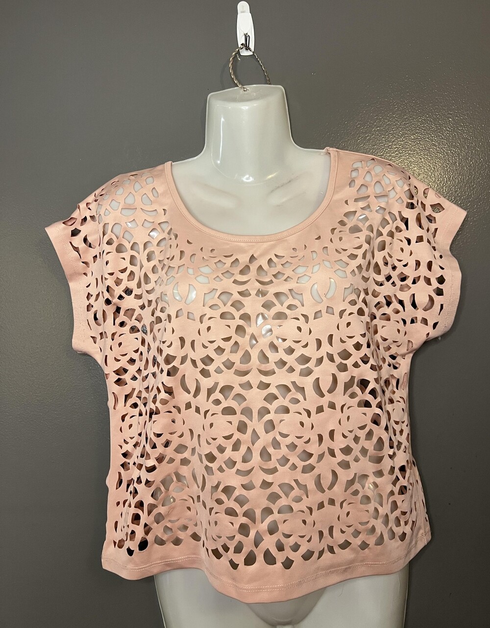 Dotti Blouse Womens XS Pink Laser Cut Floral Cutout Cropped Sheer Top Blouse